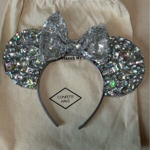 Silver gemstone Minnie Mouse ears from confetti house for disney parks
